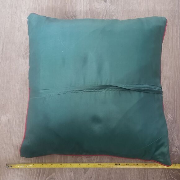 Vintage Needlepoint Kittens Christmas Holiday Presents Cat Throw Decor Pillow - Picture 4 of 6